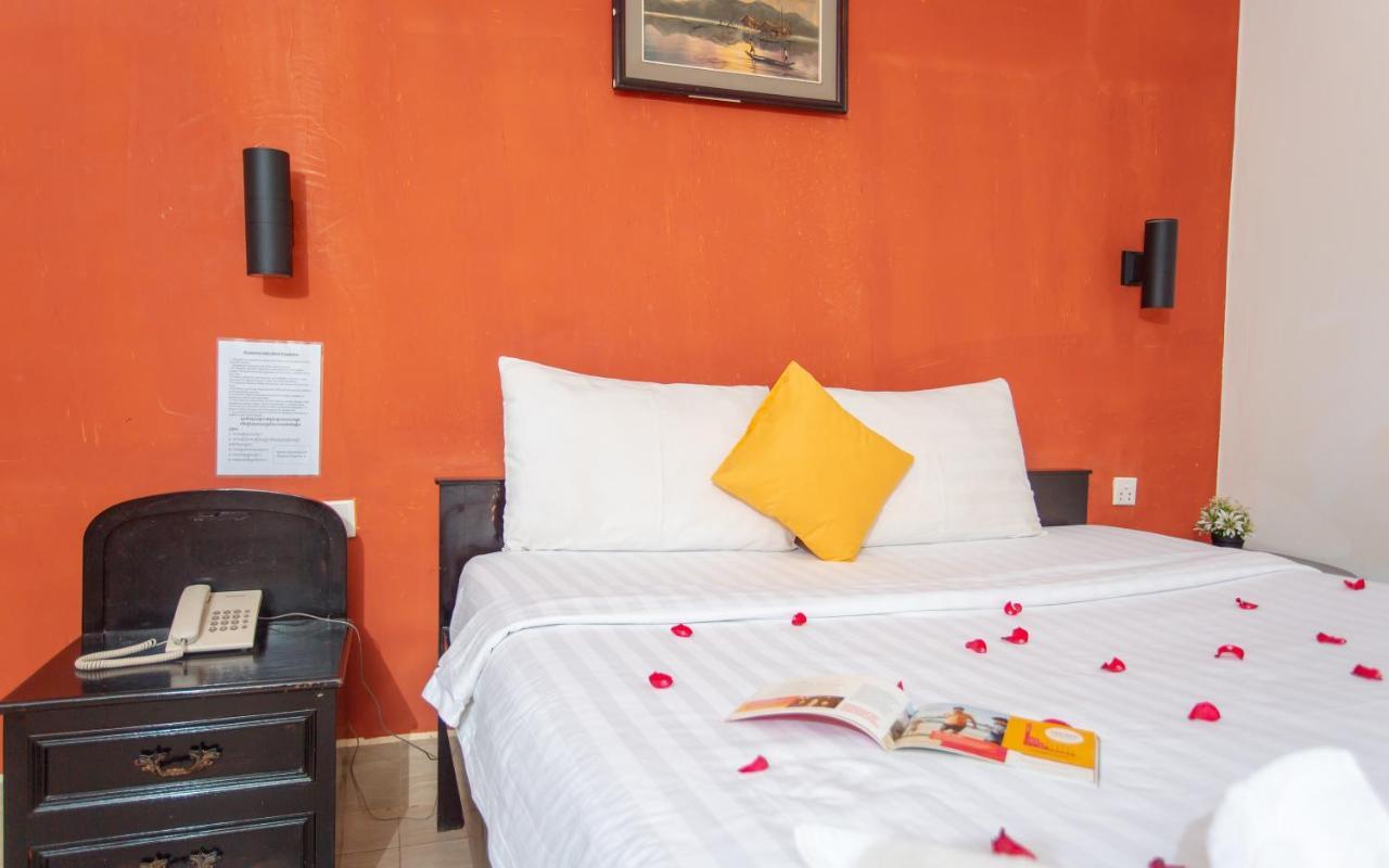 Best Central Point Hotel Phnom Penh Exterior photo